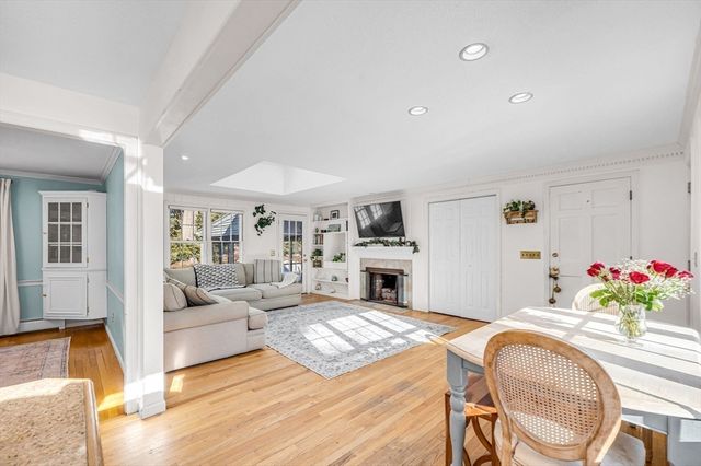 132 Coventry Lane, Longmeadow, MA 01106