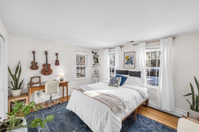 132 Coventry Lane, Longmeadow, MA 01106