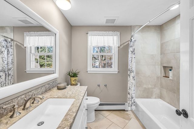 132 Coventry Lane, Longmeadow, MA 01106