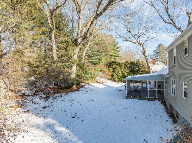 132 Coventry Lane, Longmeadow, MA 01106