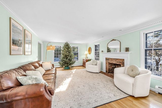 132 Coventry Lane, Longmeadow, MA 01106