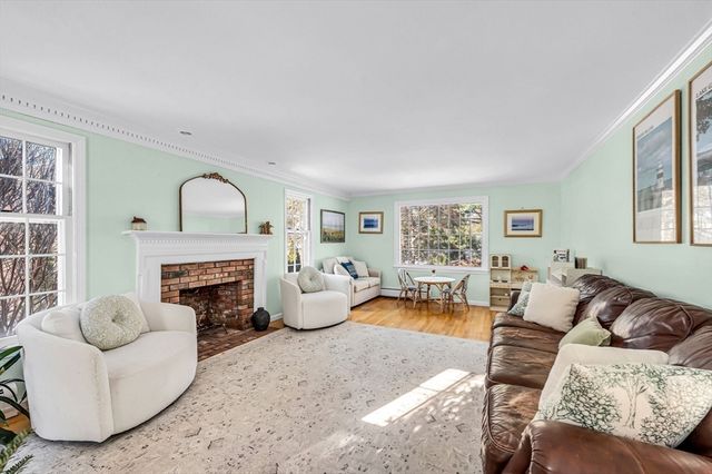 132 Coventry Lane, Longmeadow, MA 01106