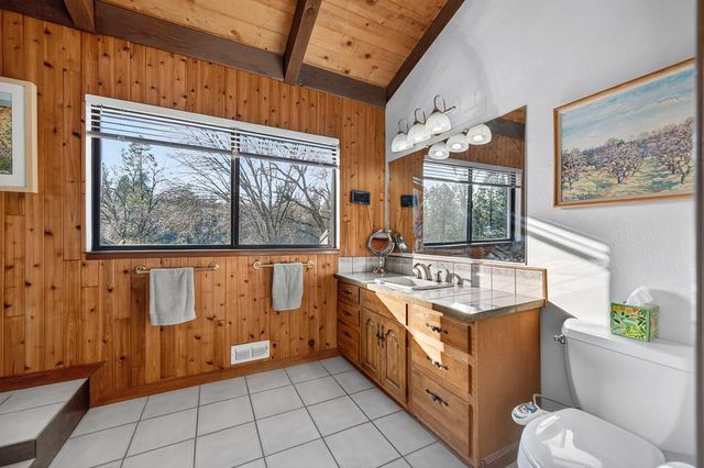 2652 Volley Ln, Meadow Vista, CA 95722