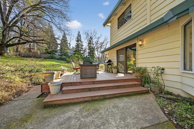 2652 Volley Ln, Meadow Vista, CA 95722