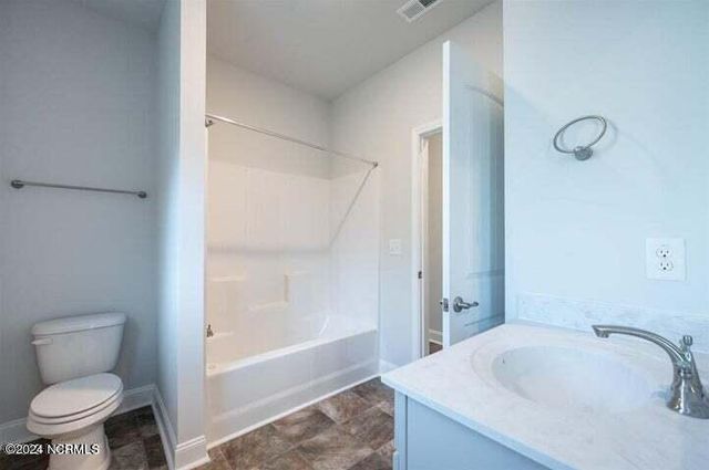 404 Sandcastle Street, Grimesland, NC 27837