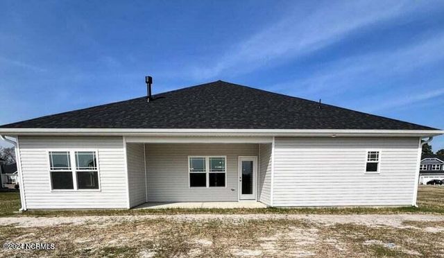 404 Sandcastle Street, Grimesland, NC 27837