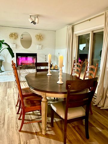 120 W Grandin Road, Morris, IL 60450