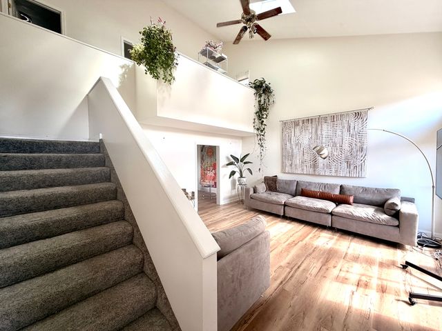 120 W Grandin Road, Morris, IL 60450