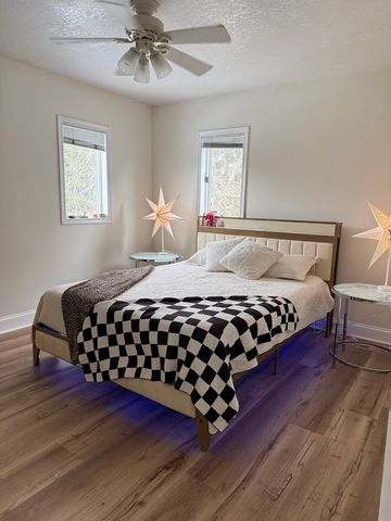 120 W Grandin Road, Morris, IL 60450