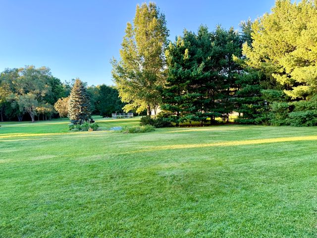 120 W Grandin Road, Morris, IL 60450