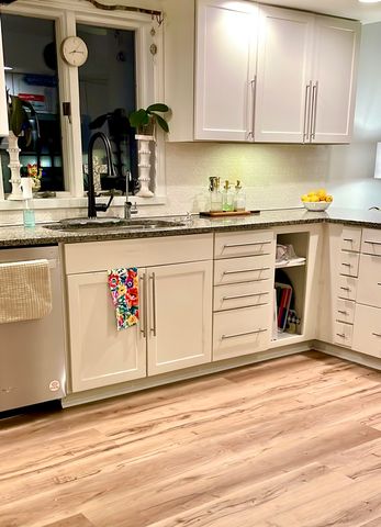 120 W Grandin Road, Morris, IL 60450