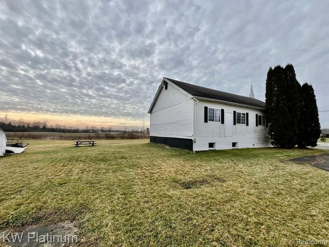 5757 Indian Trail, East China, MI 48054