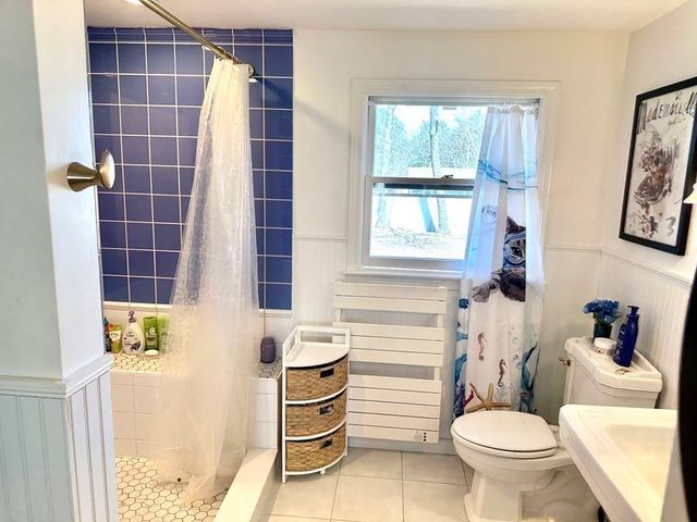 14 Melinda Ln, Easthampton, MA 01027