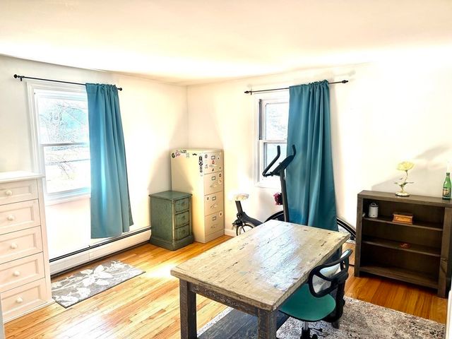 14 Melinda Ln, Easthampton, MA 01027