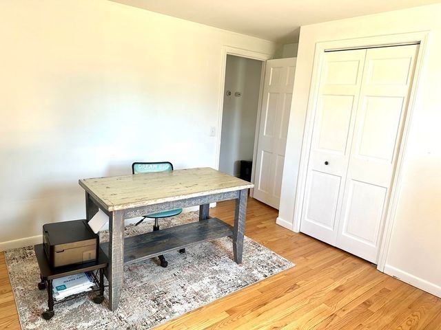 14 Melinda Ln, Easthampton, MA 01027