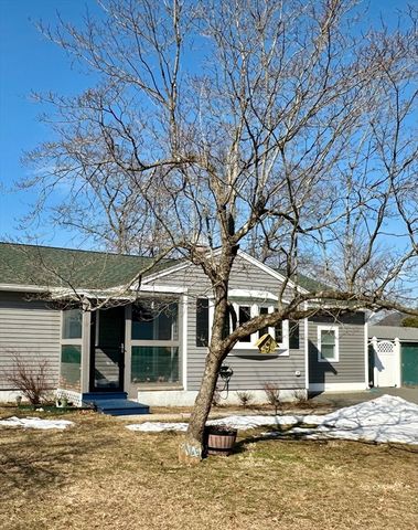 14 Melinda Ln, Easthampton, MA 01027