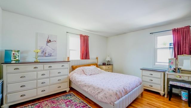 14 Melinda Ln, Easthampton, MA 01027