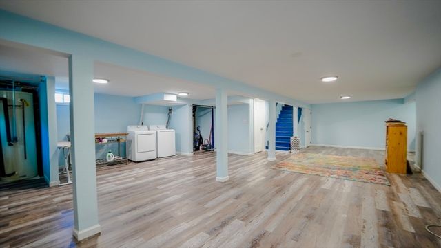 14 Melinda Ln, Easthampton, MA 01027