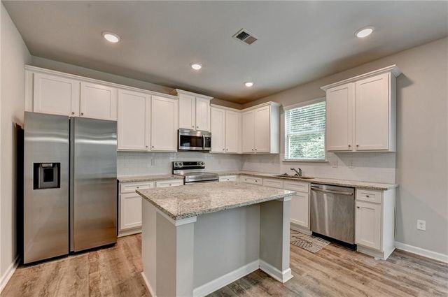 222 Patriots Way, Griffin, GA 30223