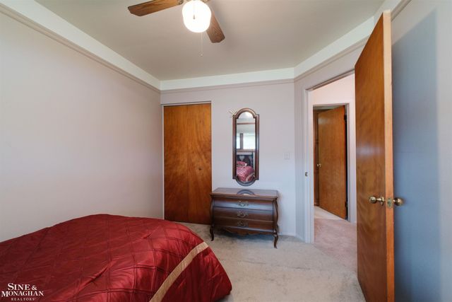 16115 Yew Street, Roseville, MI 48066