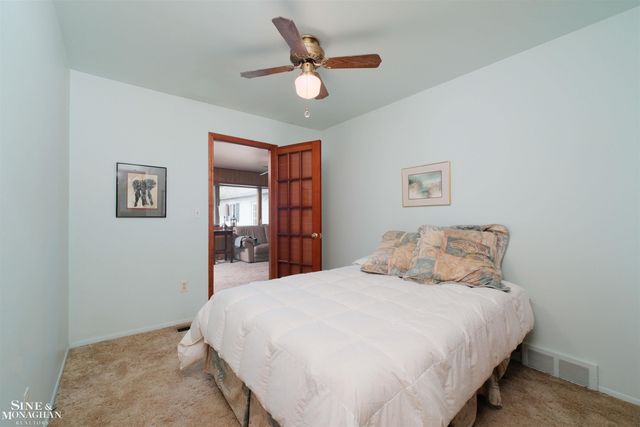 16115 Yew Street, Roseville, MI 48066