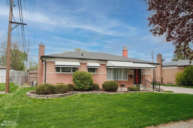 16115 Yew Street, Roseville, MI 48066