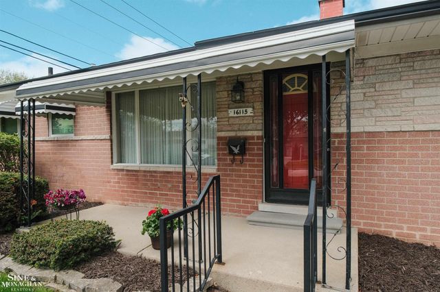 16115 Yew Street, Roseville, MI 48066