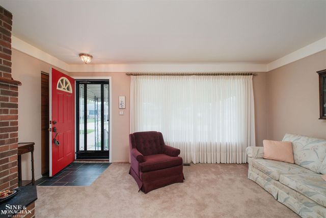 16115 Yew Street, Roseville, MI 48066