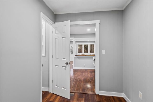 861 E Happy Hollow Dr, Clarksville, TN 37040