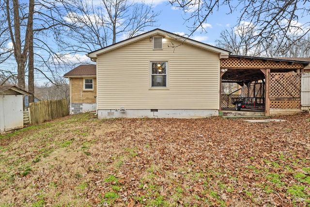 861 E Happy Hollow Dr, Clarksville, TN 37040