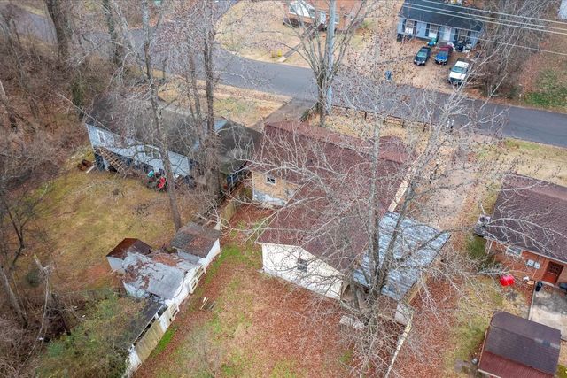 861 E Happy Hollow Dr, Clarksville, TN 37040