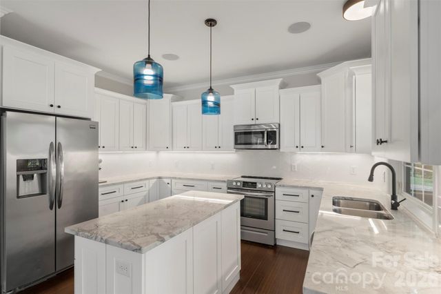 7627 Annbick Lane, Charlotte, NC 28269