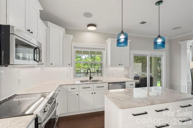 7627 Annbick Lane, Charlotte, NC 28269