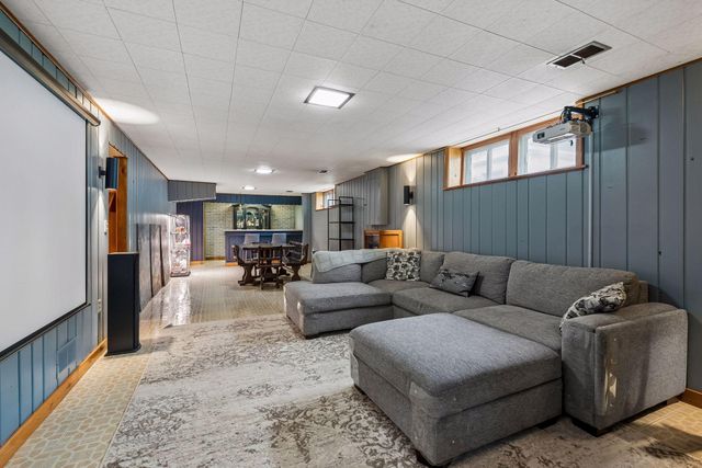 4917 Monroe Street NE, Columbia Heights, MN 55421