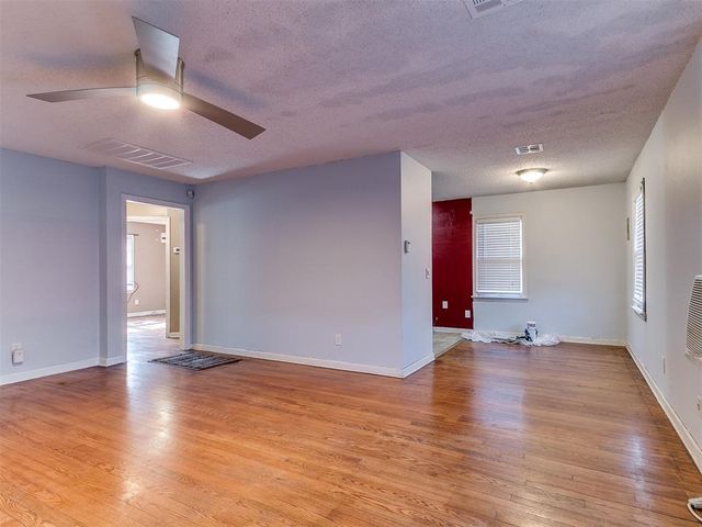 3925 NW 25 Street, Oklahoma City, OK 73107