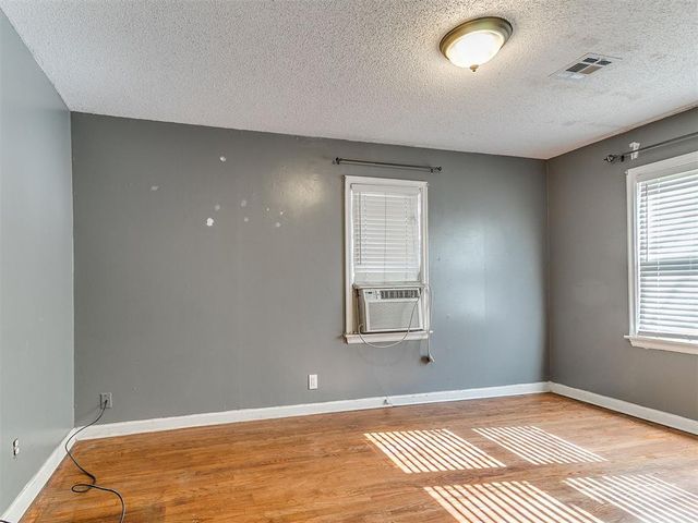 3925 NW 25 Street, Oklahoma City, OK 73107