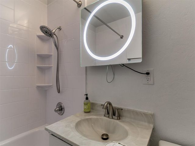 3925 NW 25 Street, Oklahoma City, OK 73107