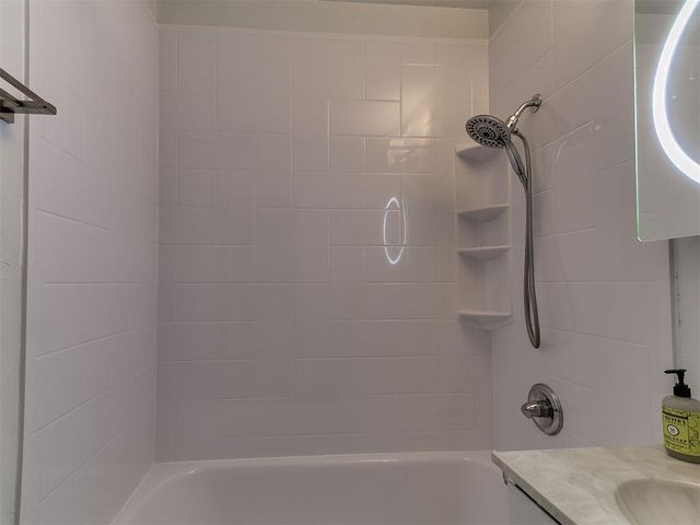 3925 NW 25 Street, Oklahoma City, OK 73107