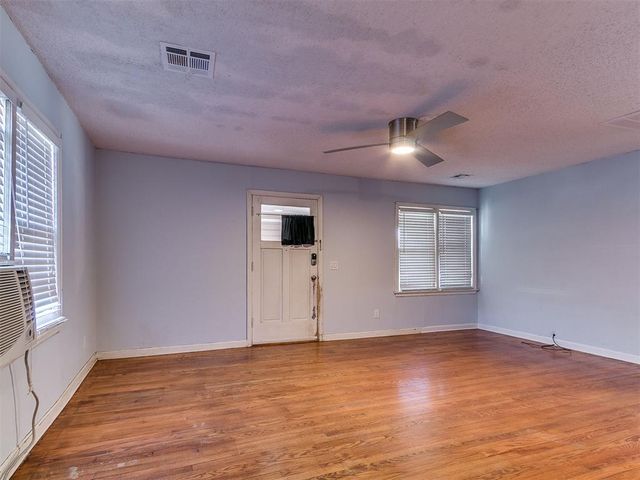 3925 NW 25 Street, Oklahoma City, OK 73107