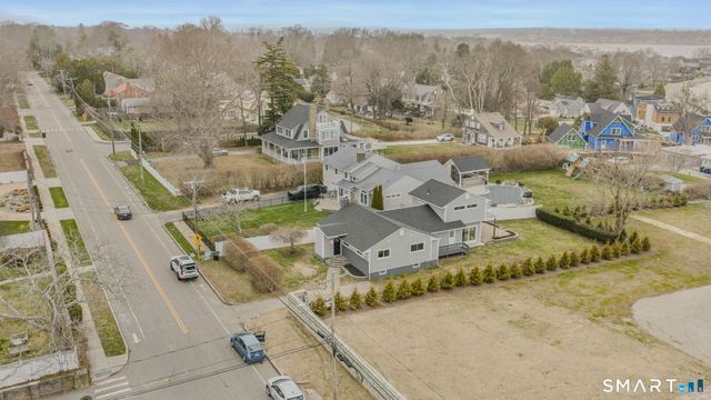 1092 Ocean Avenue, New London, CT 06320