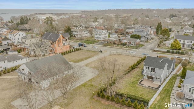 1092 Ocean Avenue, New London, CT 06320