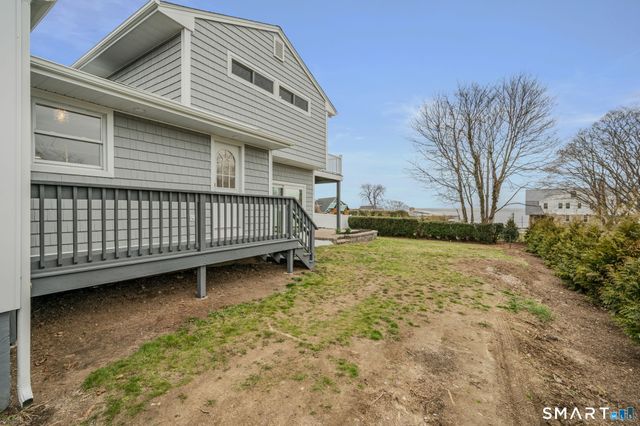 1092 Ocean Avenue, New London, CT 06320