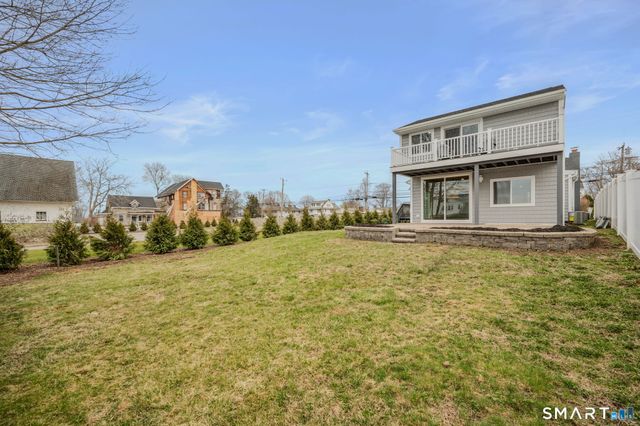 1092 Ocean Avenue, New London, CT 06320