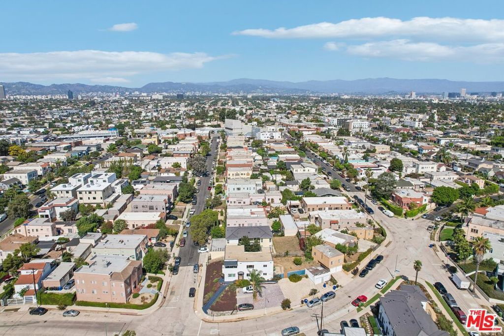 2048 S Harcourt Avenue, Los Angeles, CA 90016 — photo 5