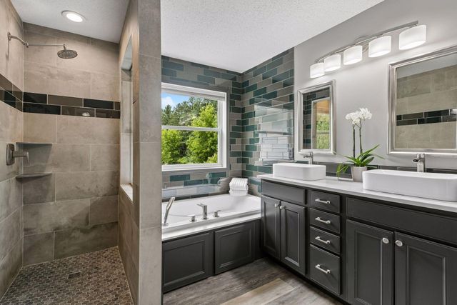 18934 63rd Place N, Maple Grove, MN 55311