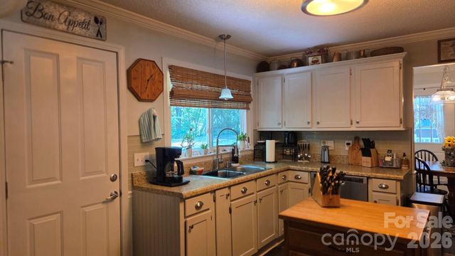 809 Alexander Street, Lincolnton, NC 28092