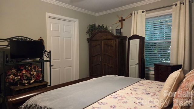 809 Alexander Street, Lincolnton, NC 28092