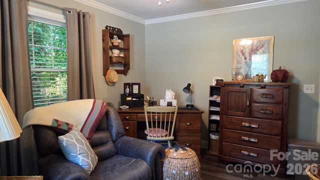 809 Alexander Street, Lincolnton, NC 28092