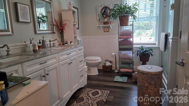 809 Alexander Street, Lincolnton, NC 28092