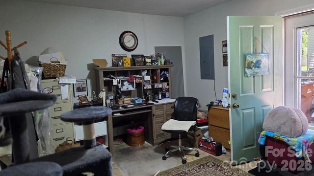 809 Alexander Street, Lincolnton, NC 28092